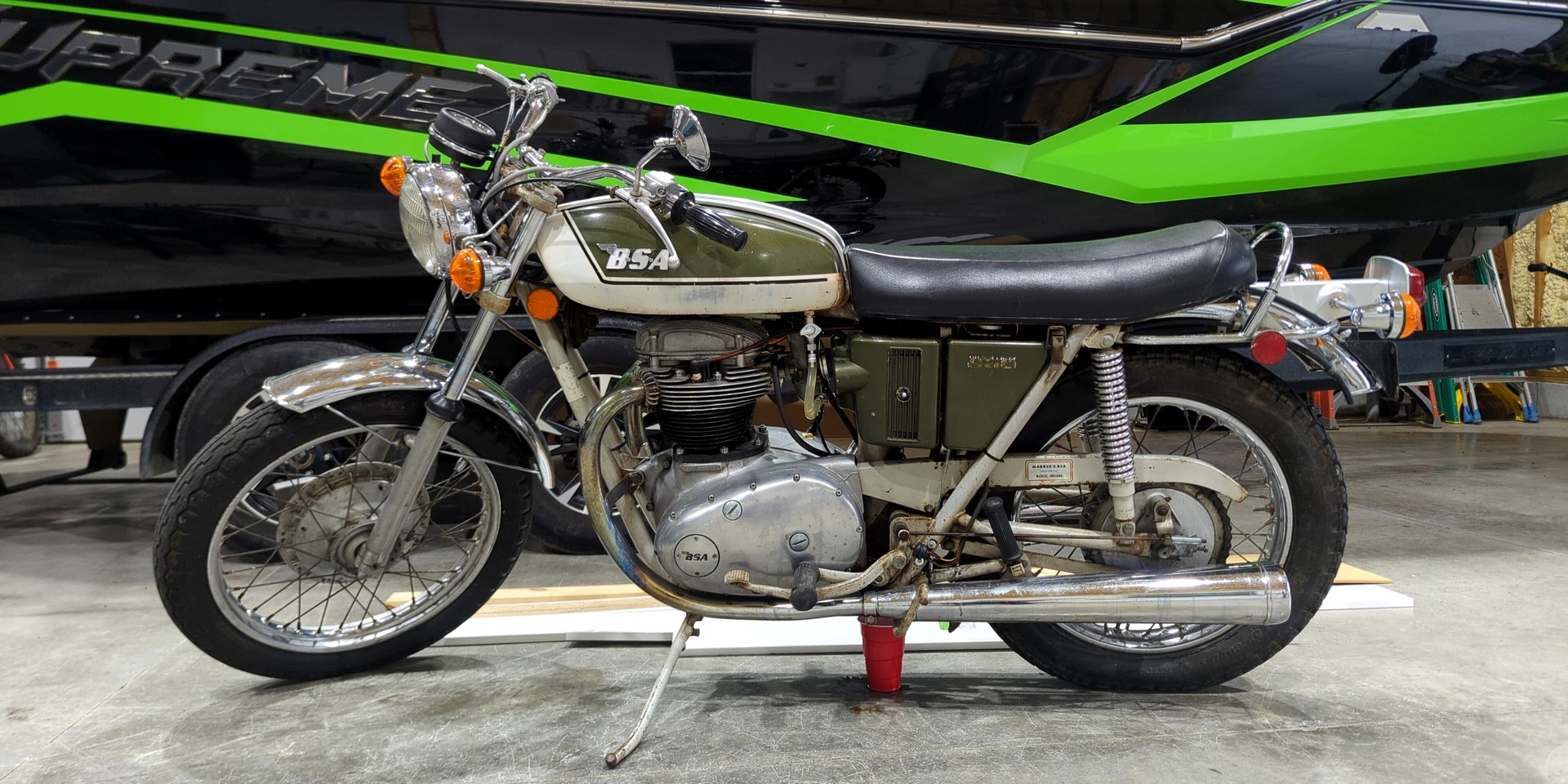 1971 BSA Thunderbolt