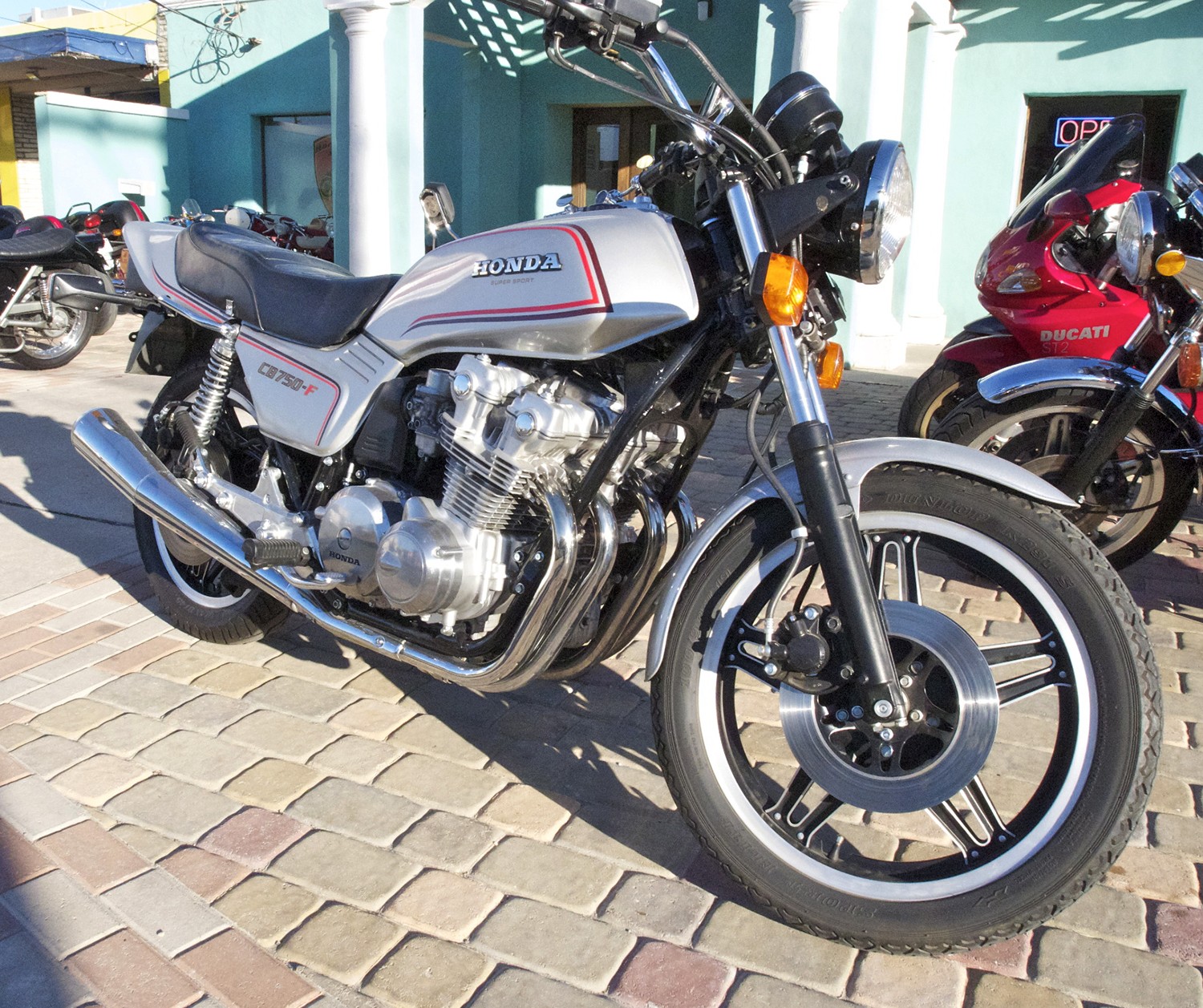 1975 Honda CB750F Super Sport