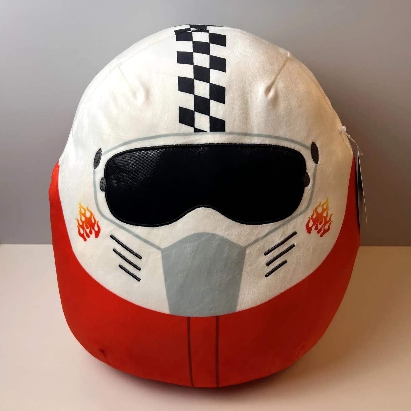 Jasmine, Squishmallows and Rolling Earthquakes